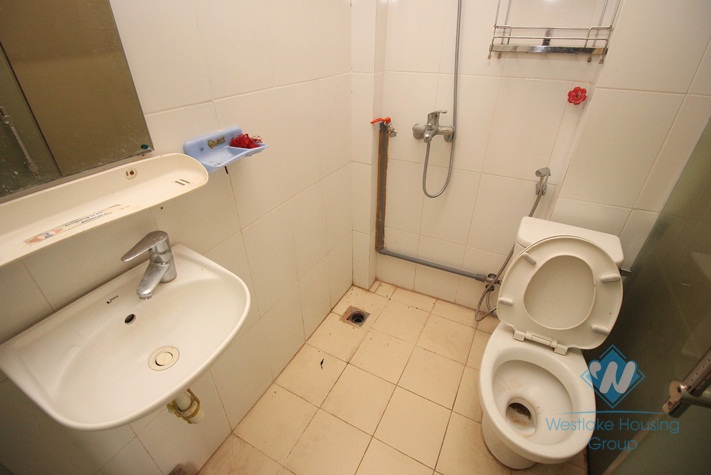 Lake view with three bedrooms house for rent in Tay Ho district, Ha Noi city